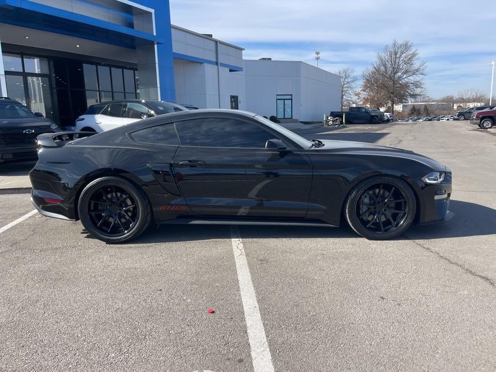 Used 2022 Ford Mustang GT Premium with VIN 1FA6P8CF7N5142186 for sale in Kansas City