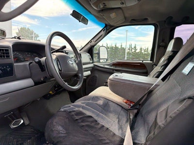 2004 Ford F-250 SD Base