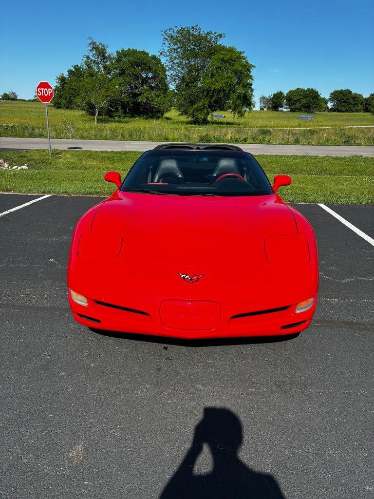 Used 2004 Chevrolet Corvette Base with VIN 1G1YY22G145119257 for sale in Kansas City