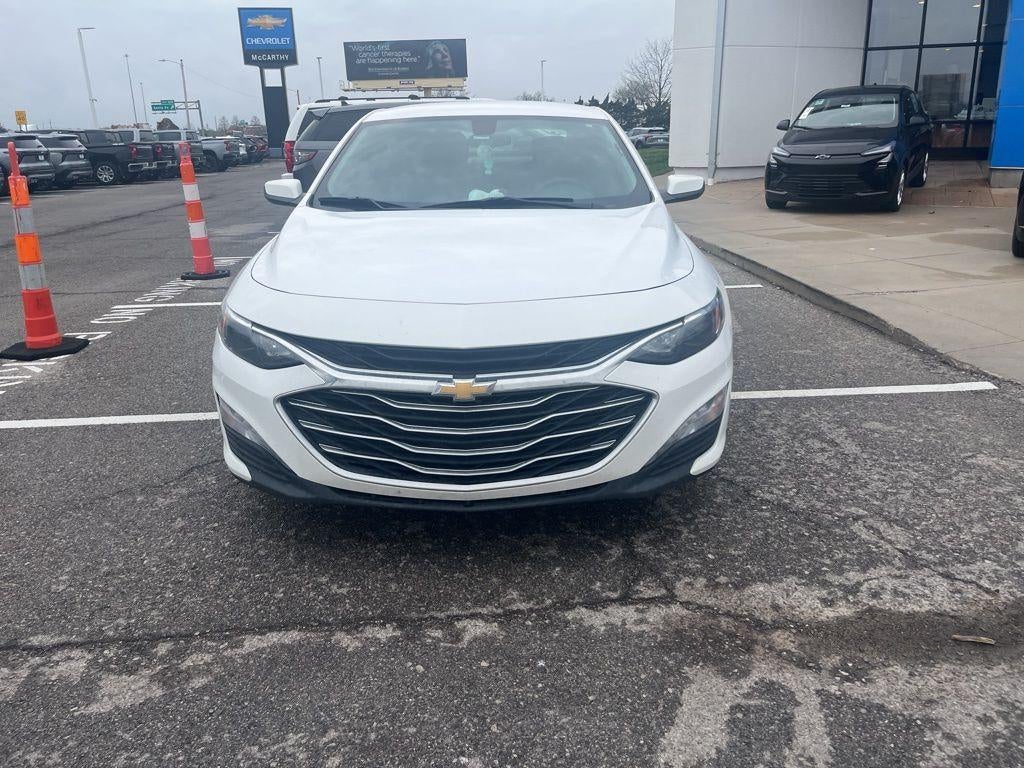 Used 2022 Chevrolet Malibu 1LT with VIN 1G1ZD5ST4NF164025 for sale in Kansas City
