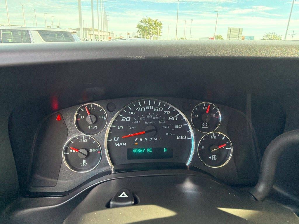 2025 Chevrolet Express Passenger LT