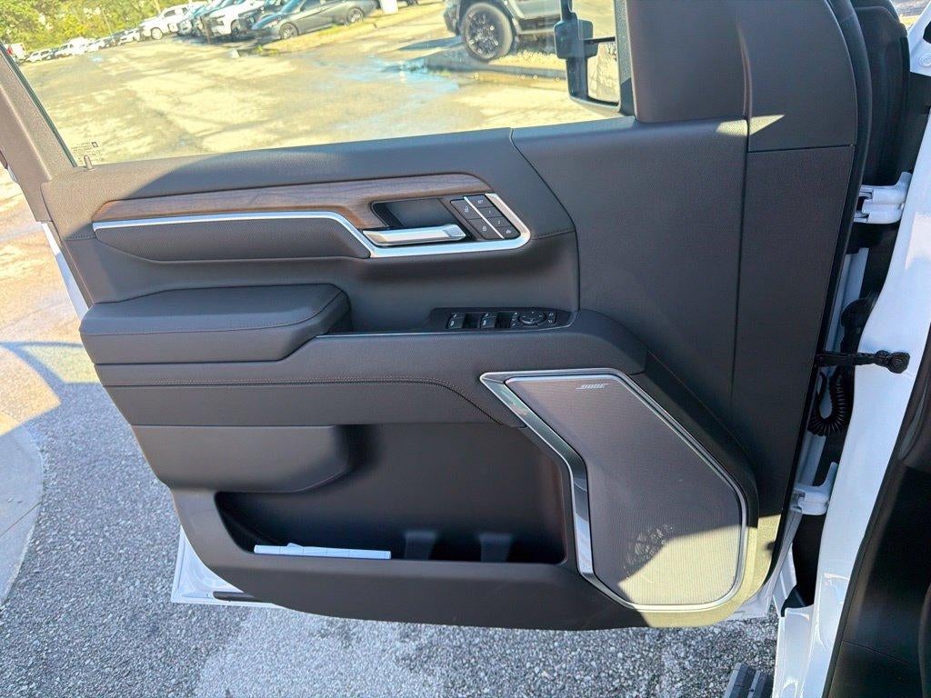 2026 Chevrolet Silverado 3500 HD High Country - Photo 39