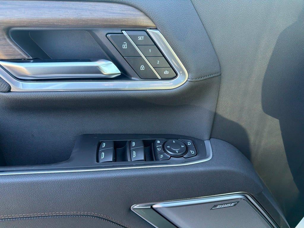 2026 Chevrolet Silverado 3500 HD High Country - Photo 40