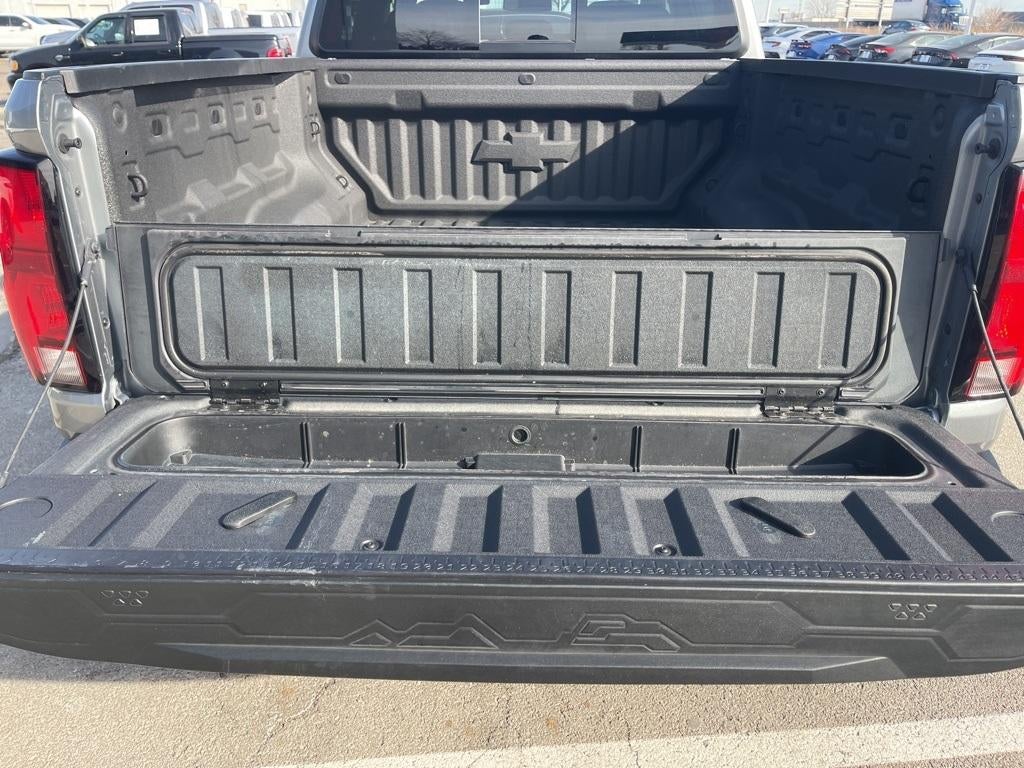 2025 Chevrolet Colorado WT/LT