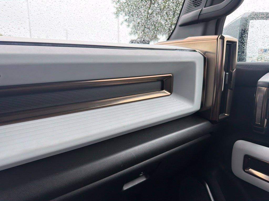 2024 GMC HUMMER EV SUV 2X