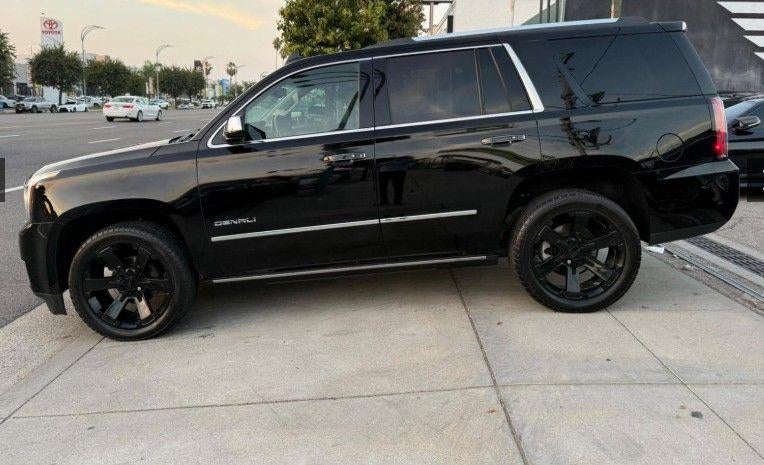 2020 GMC Yukon 4WD Denali's photo