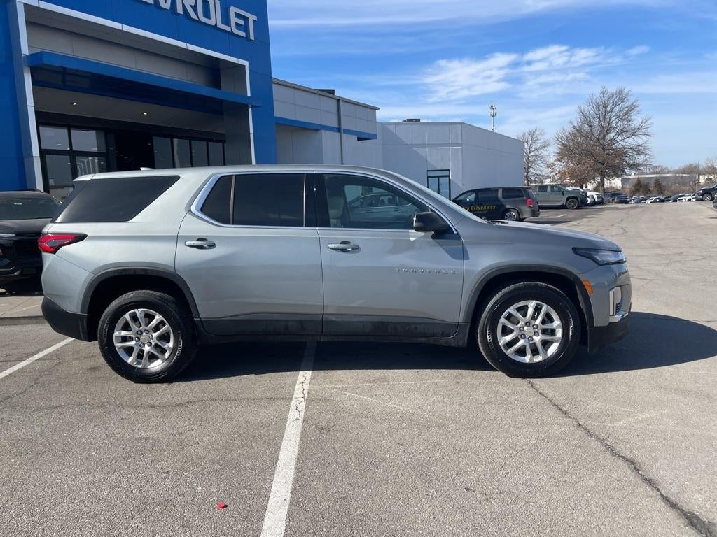 Used 2023 Chevrolet Traverse LS with VIN 1GNEVFKW1PJ262973 for sale in Kansas City