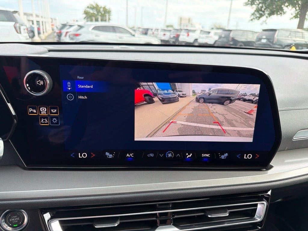 2027 Chevrolet Traverse LT - Photo 30