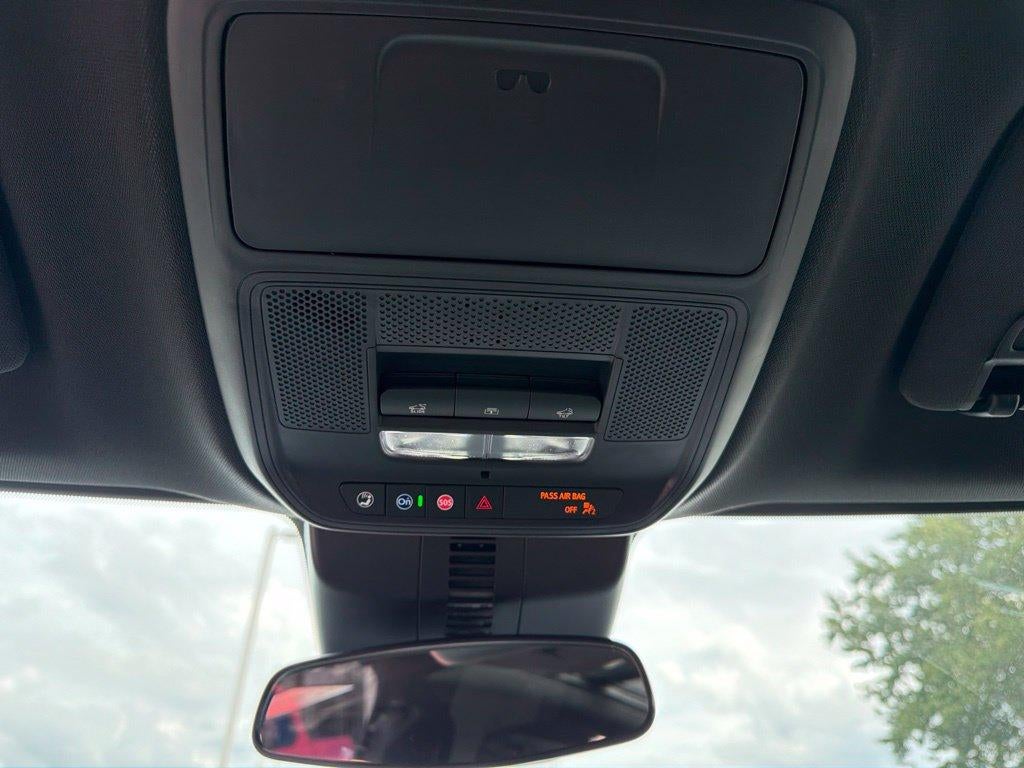 2027 Chevrolet Traverse LT - Photo 34