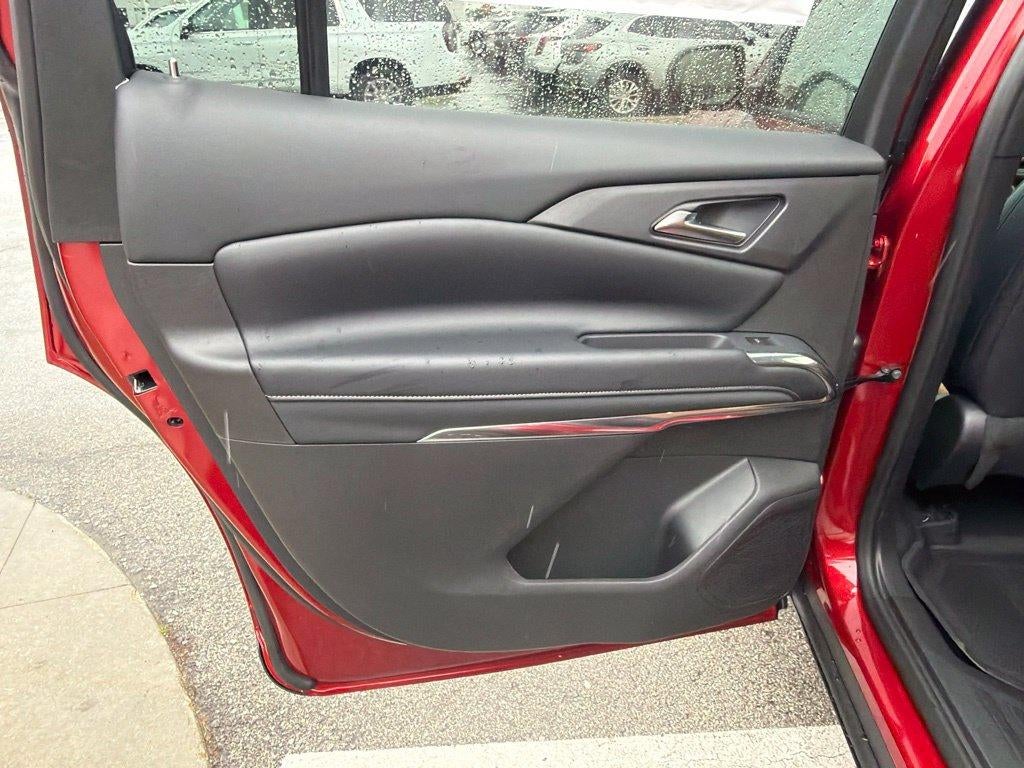 2027 Chevrolet Traverse Z71 - Photo 19