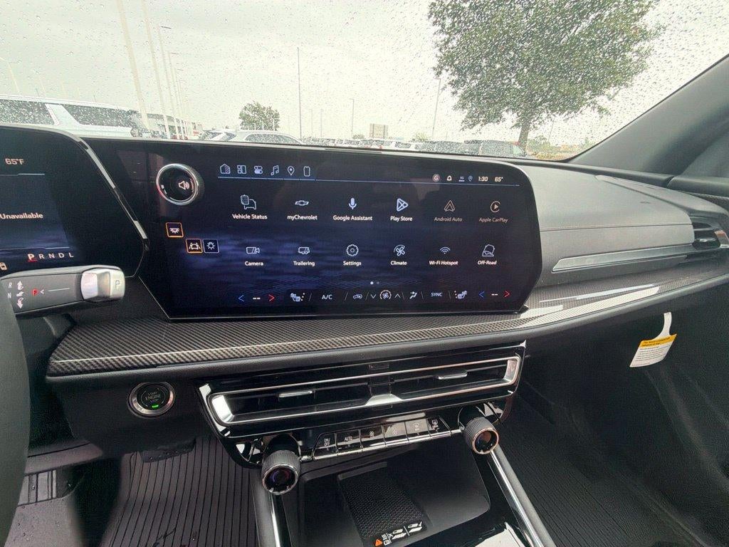 2027 Chevrolet Traverse Z71 - Photo 28