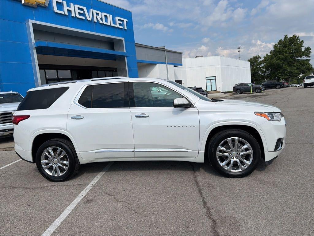 Used 2021 Chevrolet Traverse High Country with VIN 1GNEVNKW9MJ229905 for sale in Kansas City