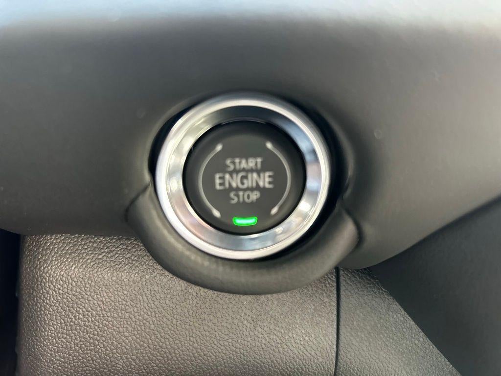 2026 Chevrolet Suburban Premier - Photo 15