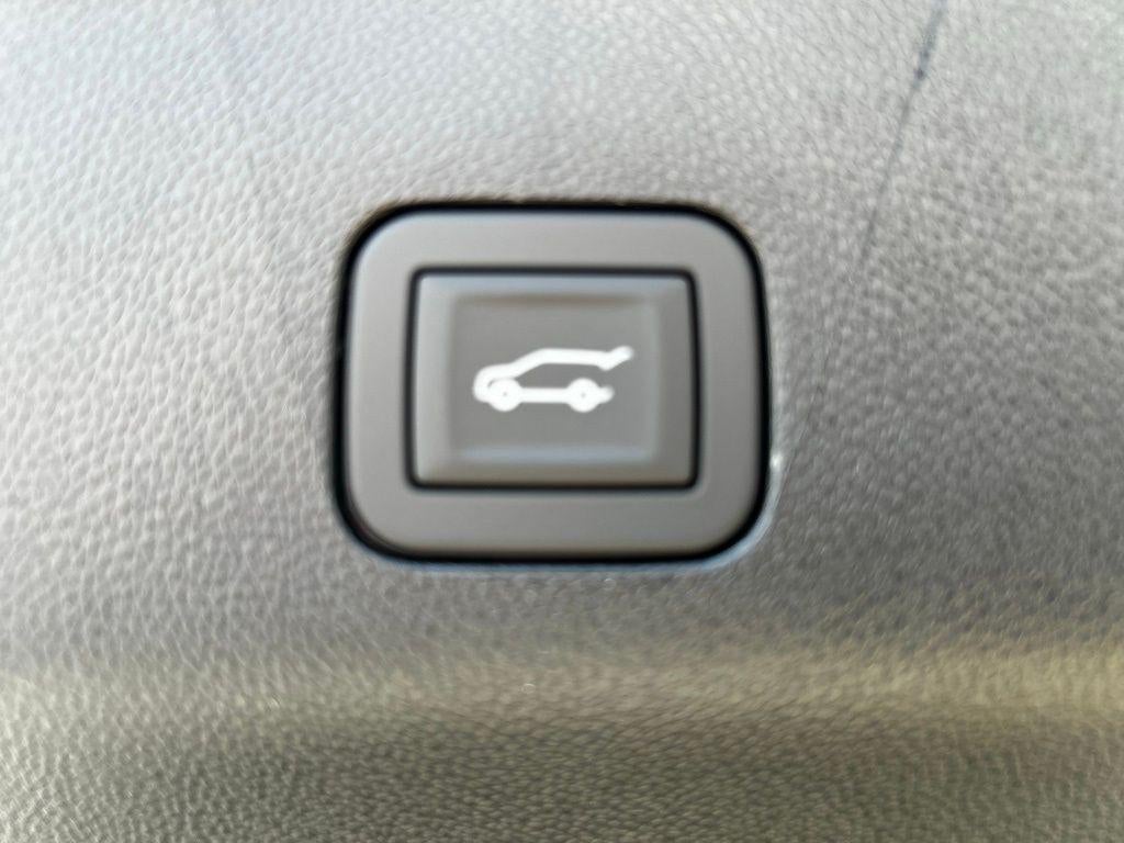 2026 Chevrolet Suburban Premier - Photo 26