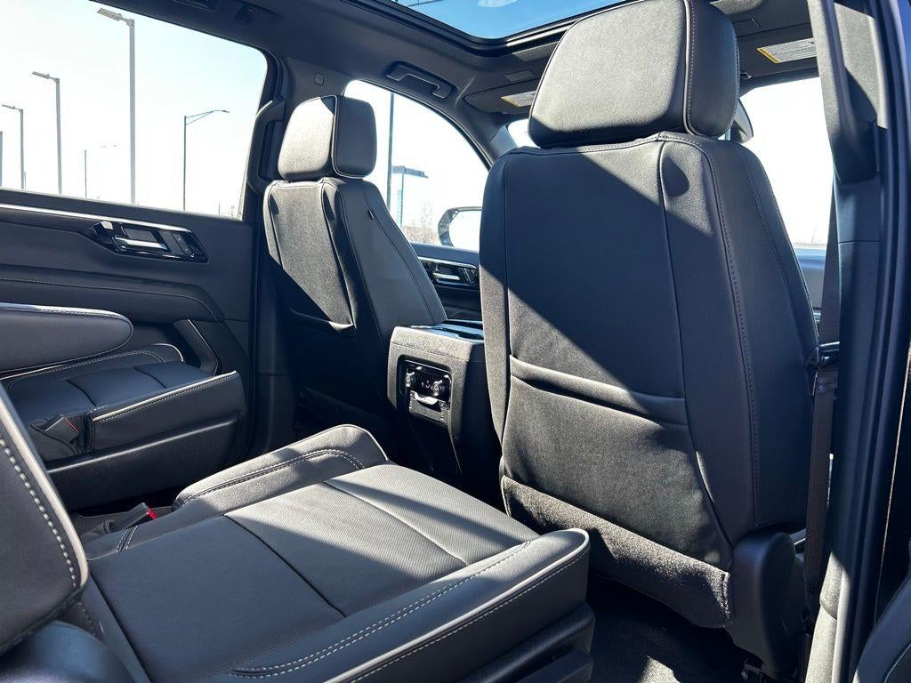 2026 Chevrolet Suburban Premier - Photo 27