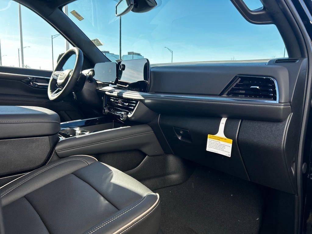 2026 Chevrolet Suburban Premier - Photo 28
