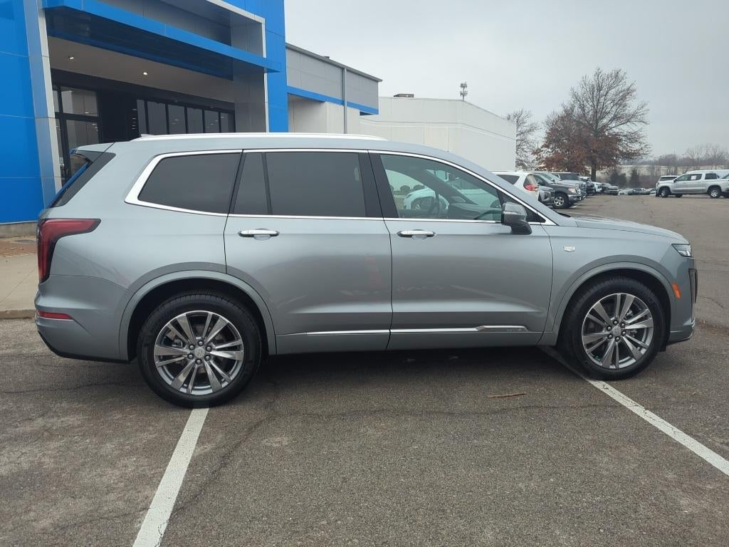 2025 Cadillac XT6 Premium Luxury