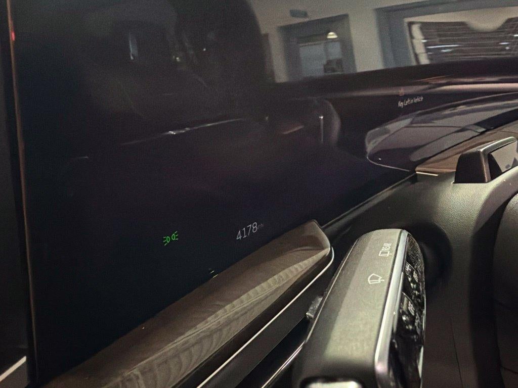 2026 Cadillac Escalade Platinum Sport