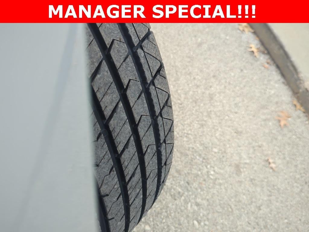 2022 Chrysler 300 Touring