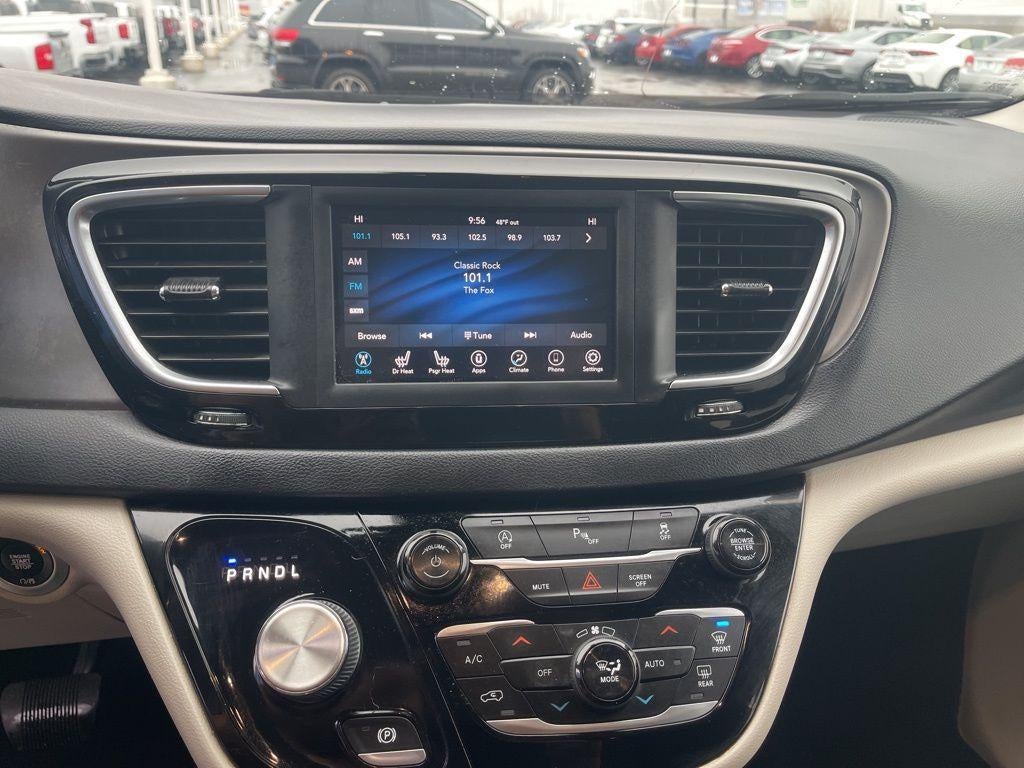 2020 Chrysler Pacifica Touring L