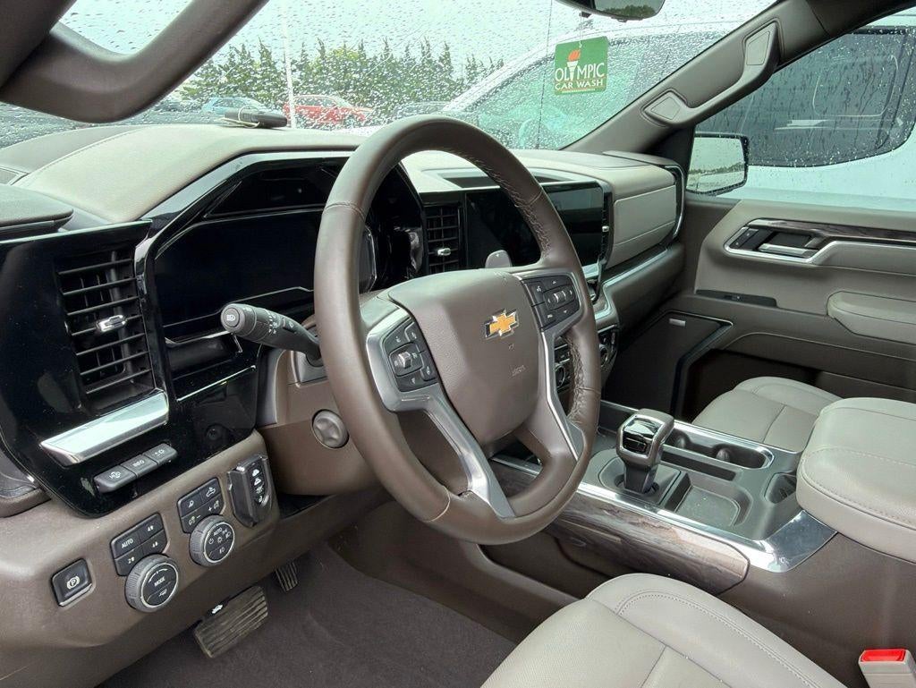 2025 Chevrolet Silverado 1500 LTZ