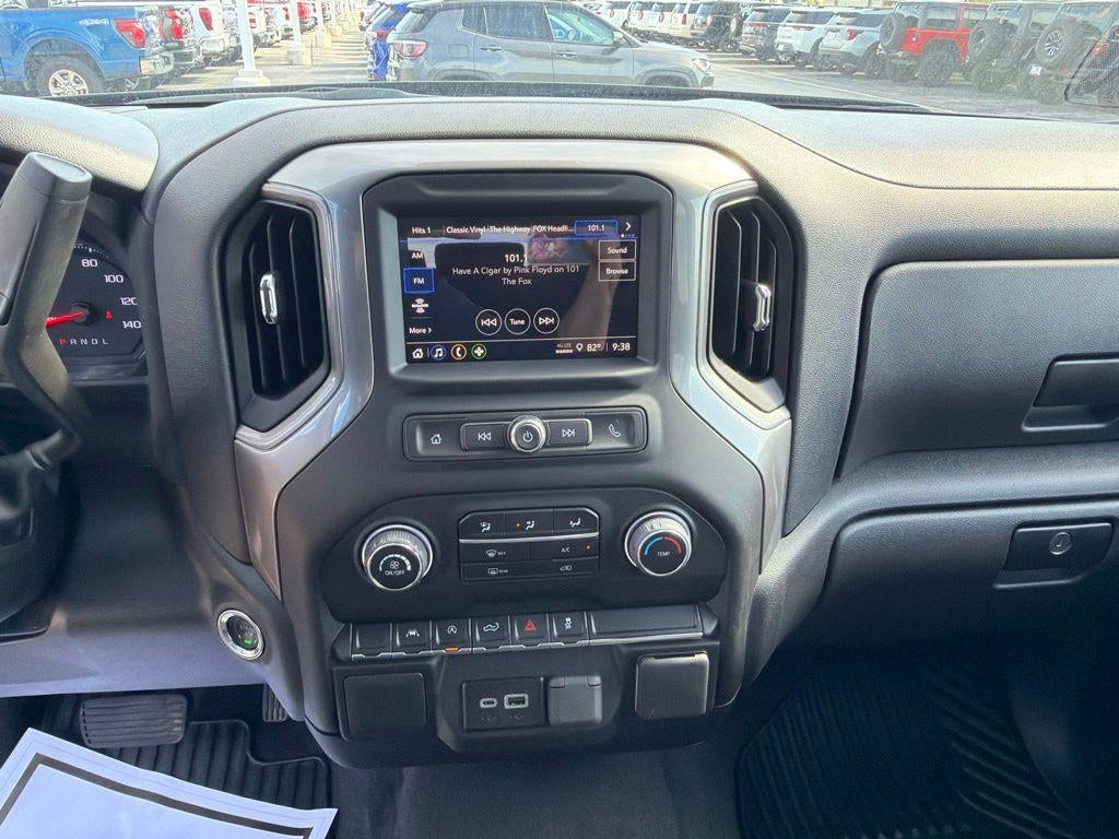 2025 Chevrolet Silverado 1500 Custom