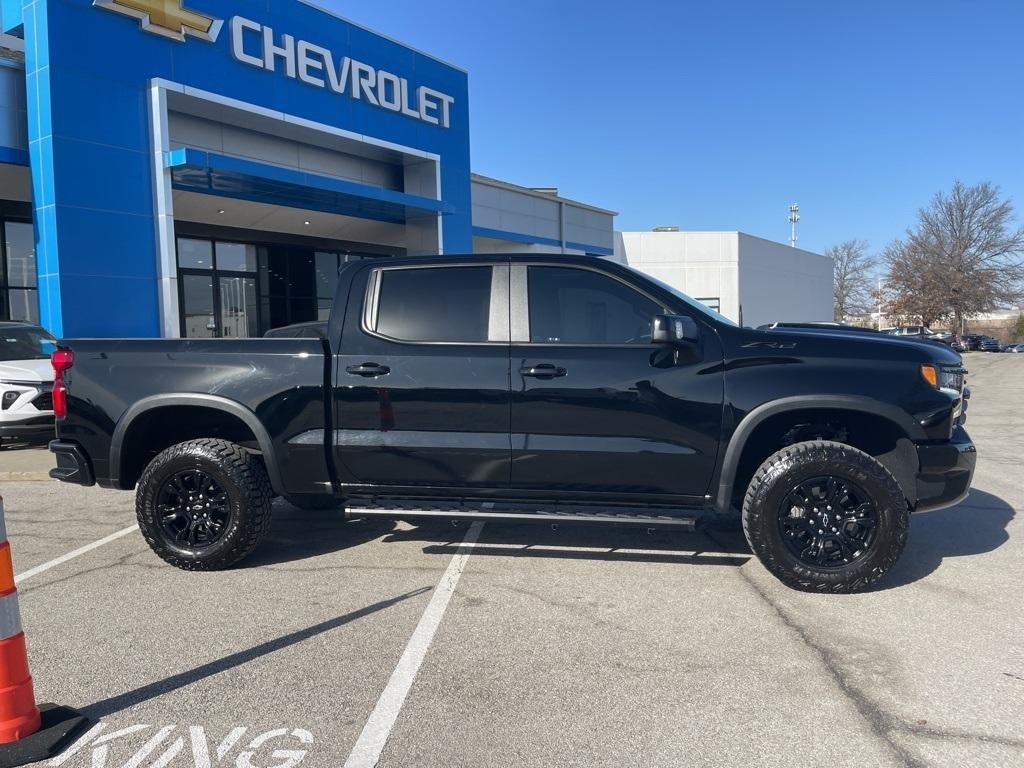 Used 2024 Chevrolet Silverado 1500 ZR2 with VIN 3GCUDHELXRG398494 for sale in Kansas City