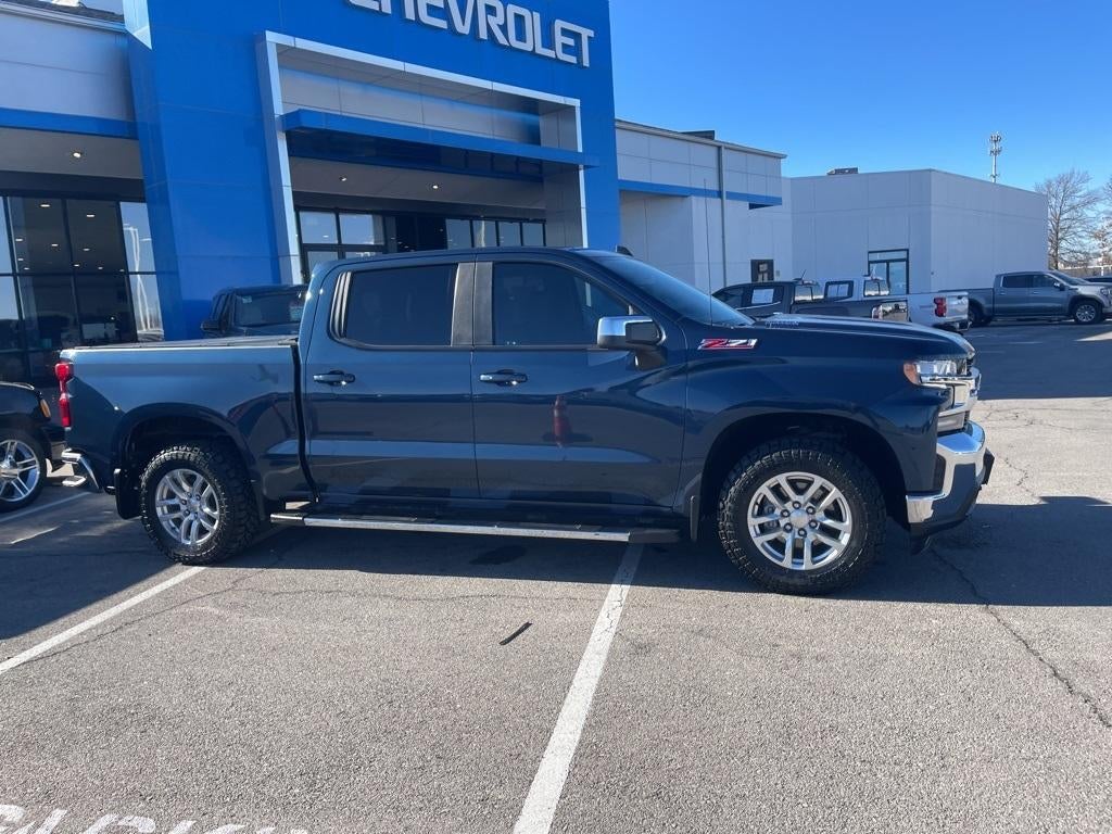 Certified 2021 Chevrolet Silverado 1500 LT with VIN 3GCUYDET7MG207930 for sale in Kansas City