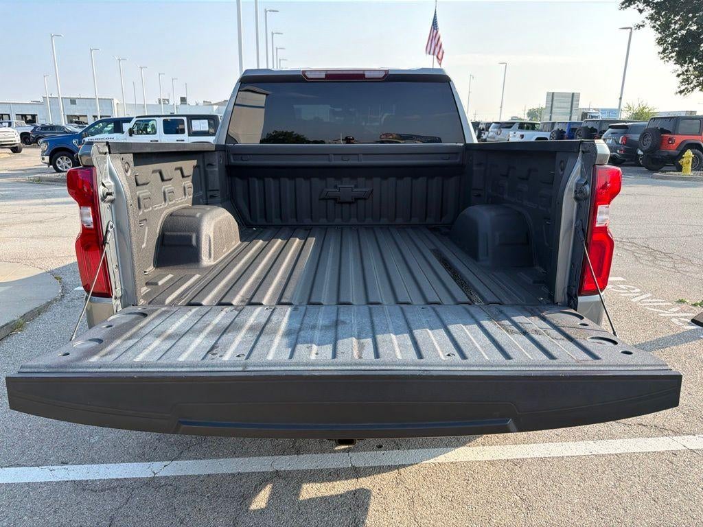 2021 Chevrolet Silverado 1500 RST - Photo 12
