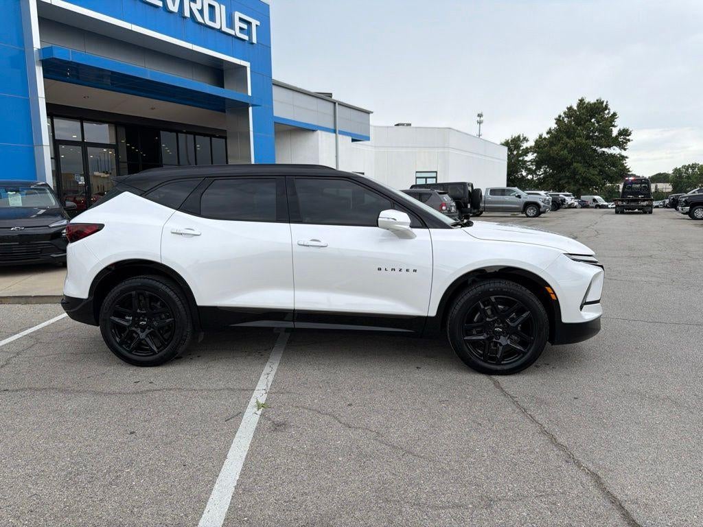 Used 2025 Chevrolet Blazer RS with VIN 3GNKBKRS3SS155230 for sale in Kansas City