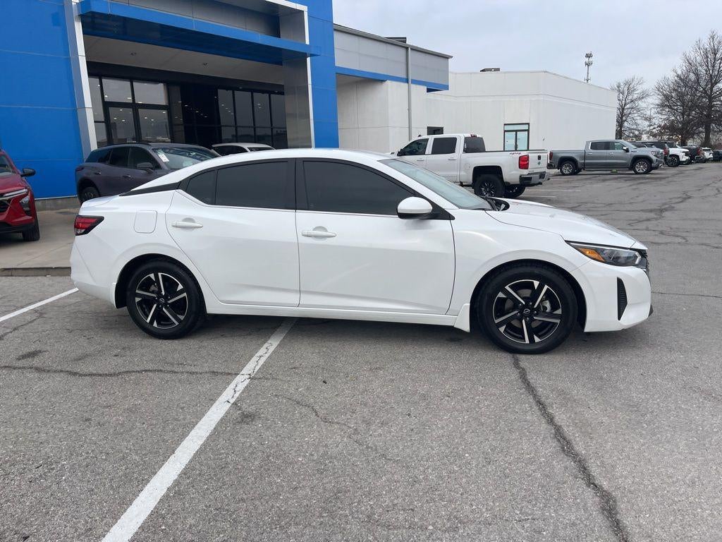 Used 2024 Nissan Sentra SV with VIN 3N1AB8CV5RY245256 for sale in Kansas City