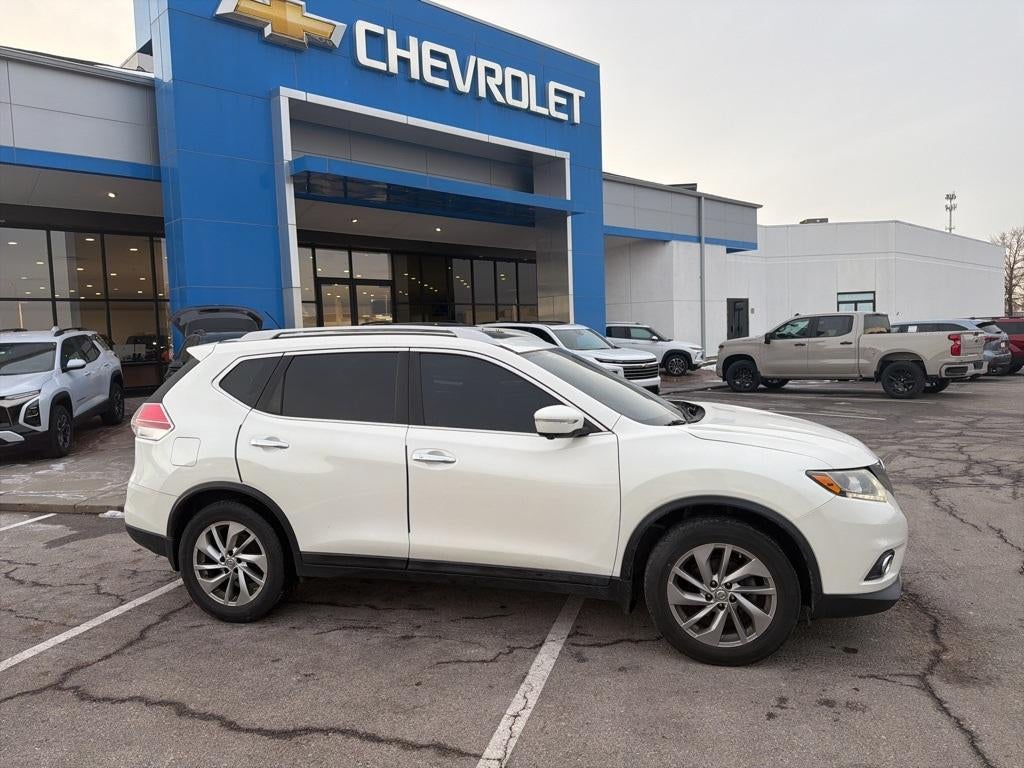 Used 2015 Nissan Rogue SL with VIN 5N1AT2MT2FC762499 for sale in Olathe, KS