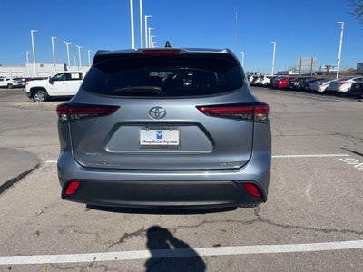2022 Toyota HIGHLANDER LE