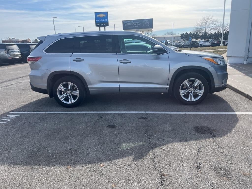 Used 2015 Toyota Highlander Limited Platinum with VIN 5TDDKRFH6FS217376 for sale in Kansas City