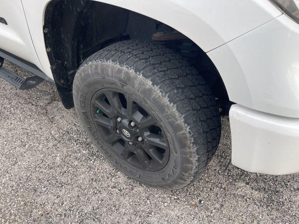 2016 Toyota Tundra 4WD Truck Limited