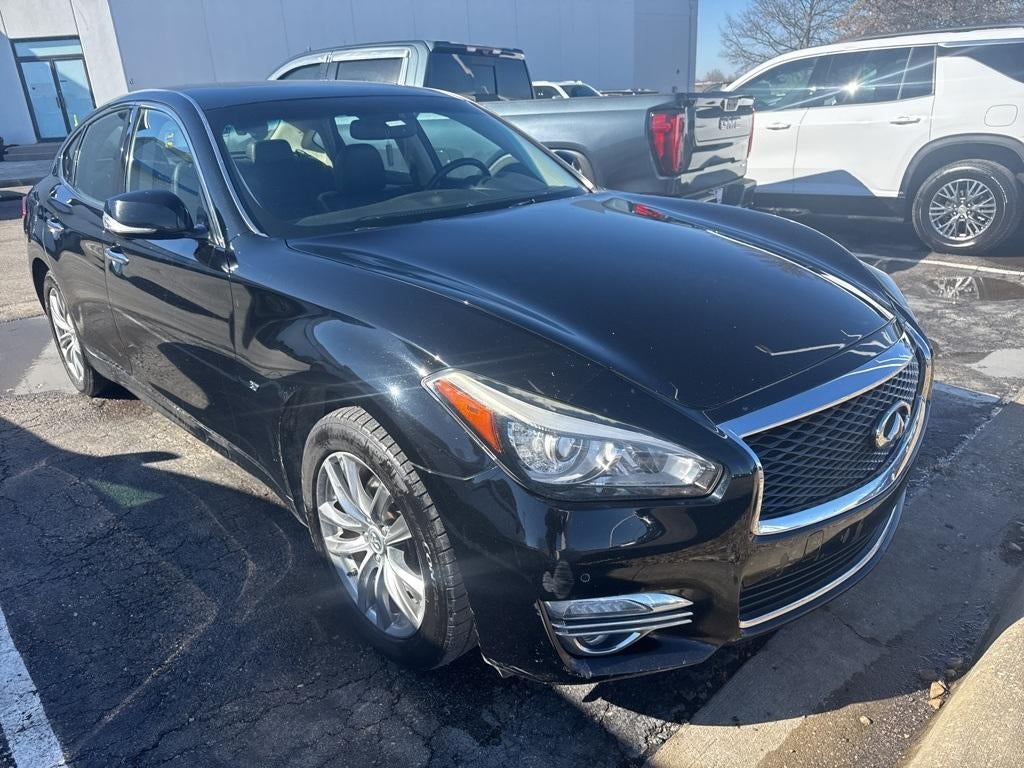 2018 INFINITI Q70 3.7X
