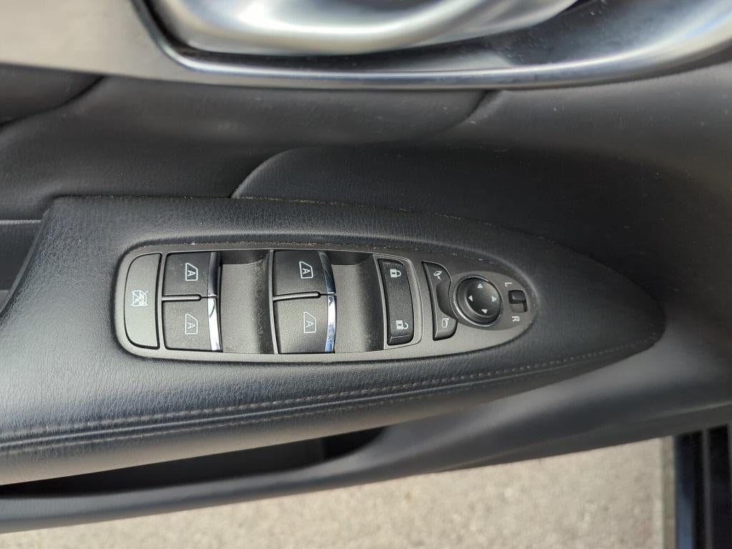 2016 INFINITI Q70L 3.7X