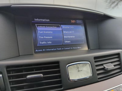 2016 INFINITI Q70L 3.7X