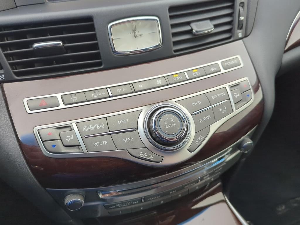 2016 INFINITI Q70L 3.7X