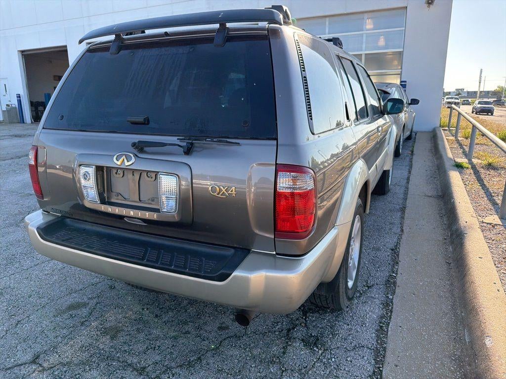 2001 INFINITI QX4 Luxury