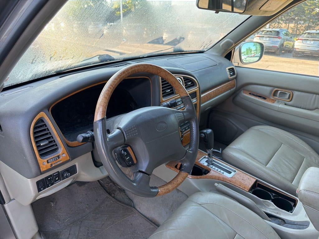 2001 INFINITI QX4 Luxury