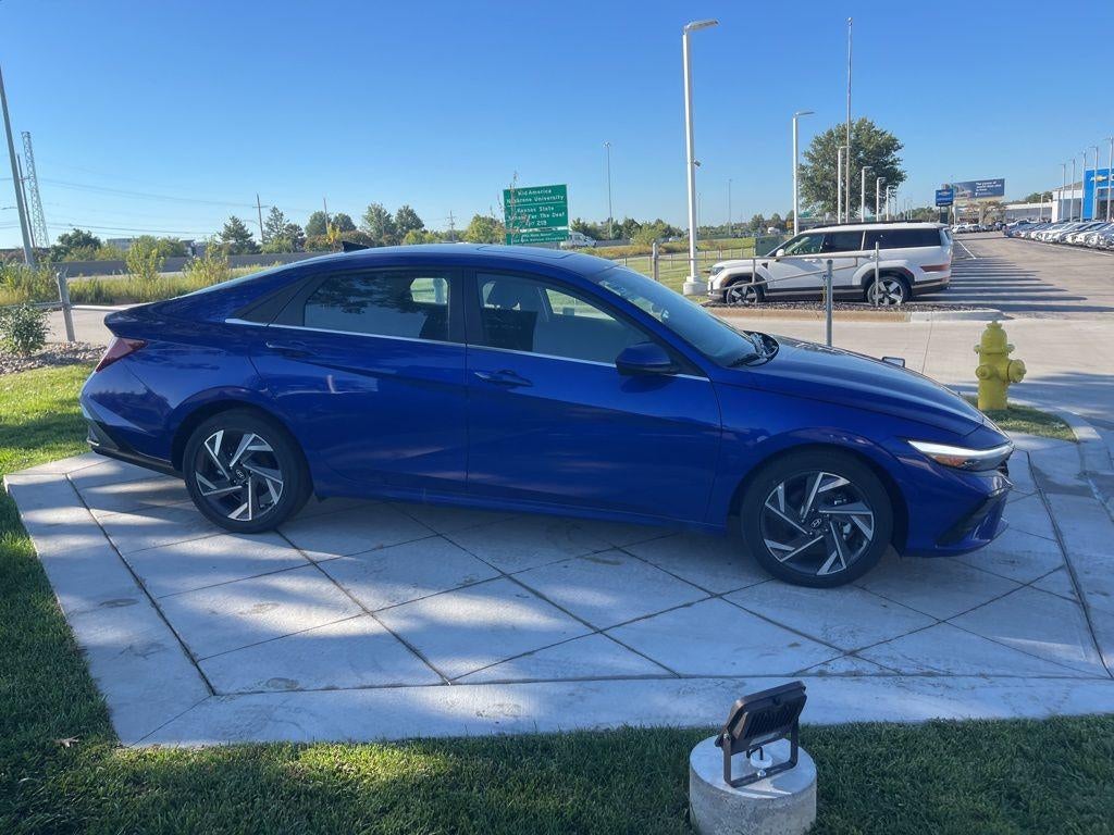 2025 Hyundai Elantra SEL Convenience