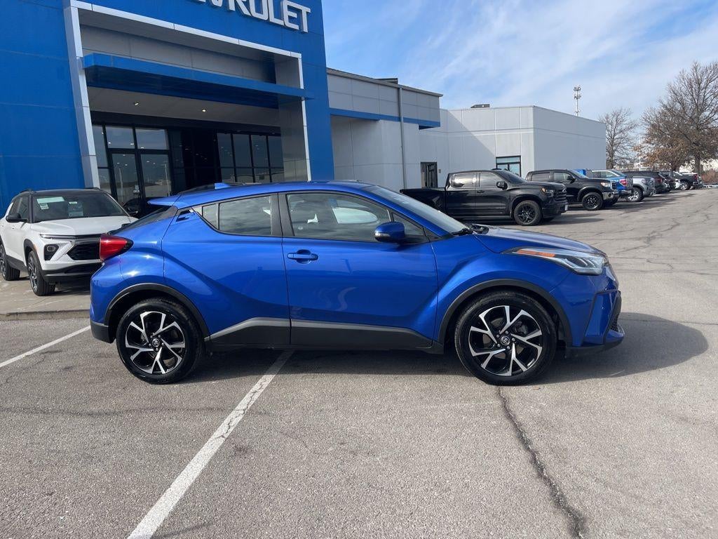 Used 2021 Toyota C-HR XLE with VIN NMTKHMBX6MR136508 for sale in Kansas City