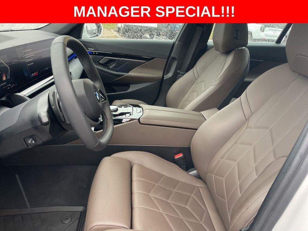 2025 BMW 5 Series 530i xDrive