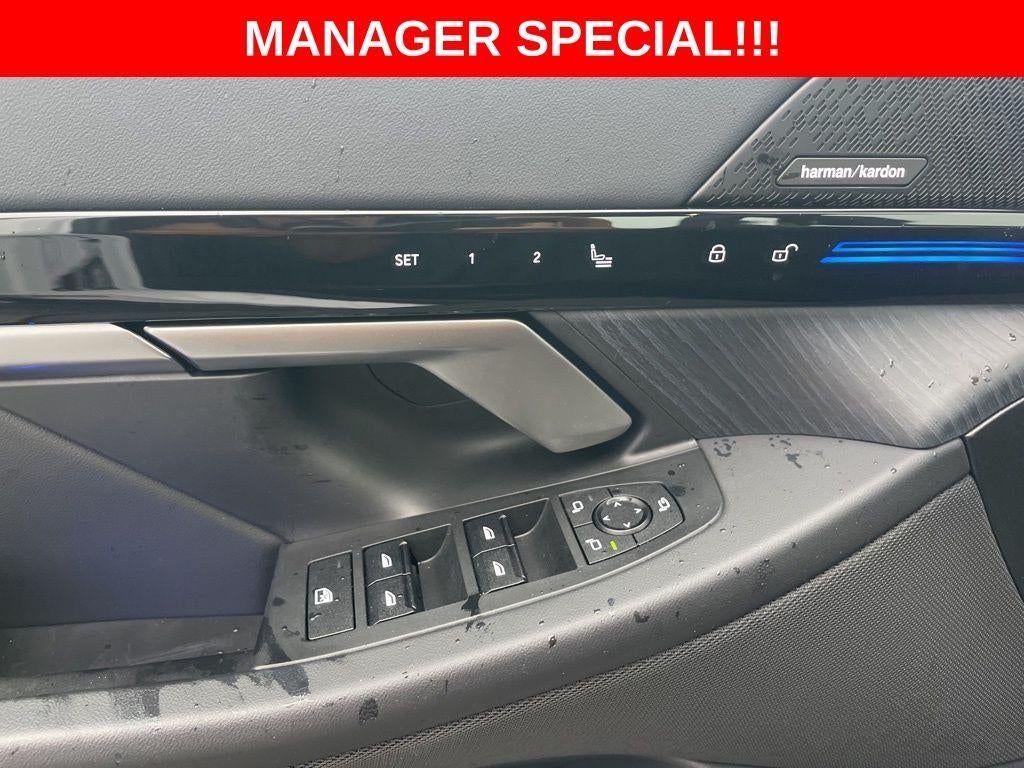 2025 BMW 5 Series 530i xDrive