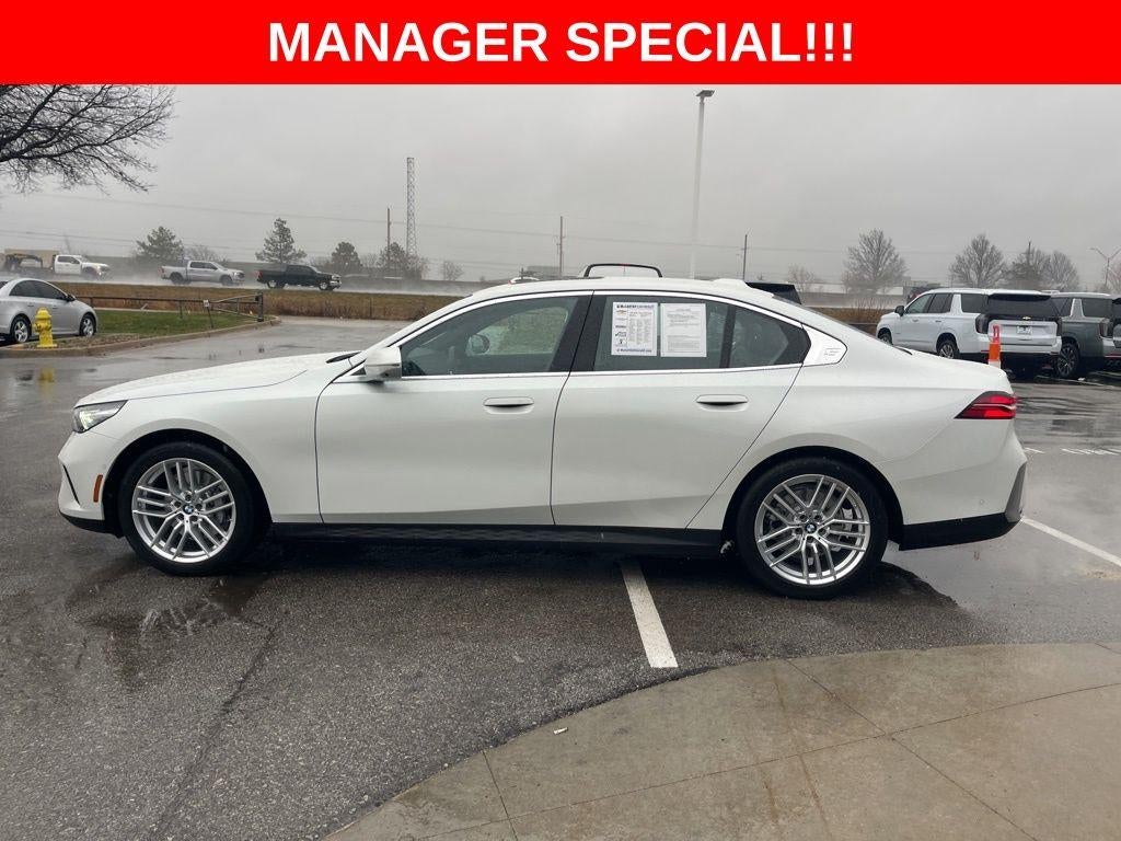 2025 BMW 5 Series 530i xDrive