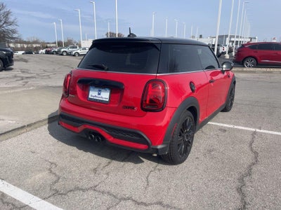 2024 MINI Hardtop 2 Door Iconic