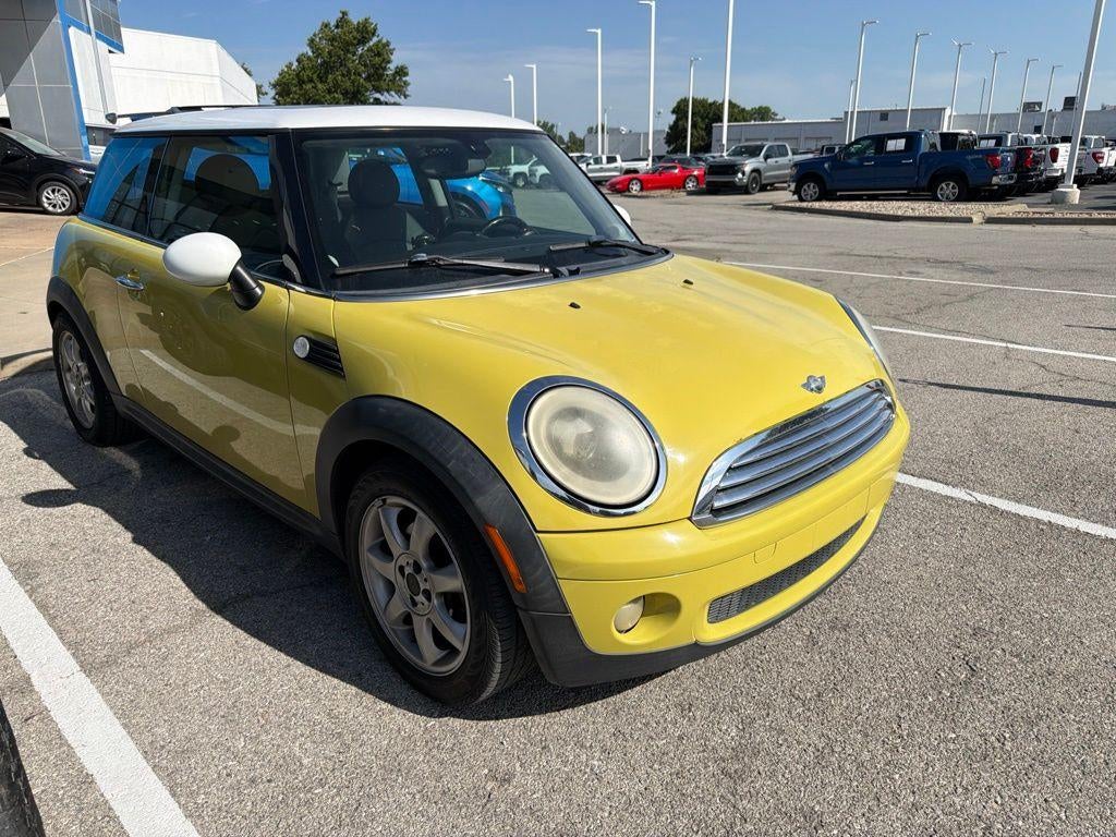 2010 MINI Cooper -'s photo