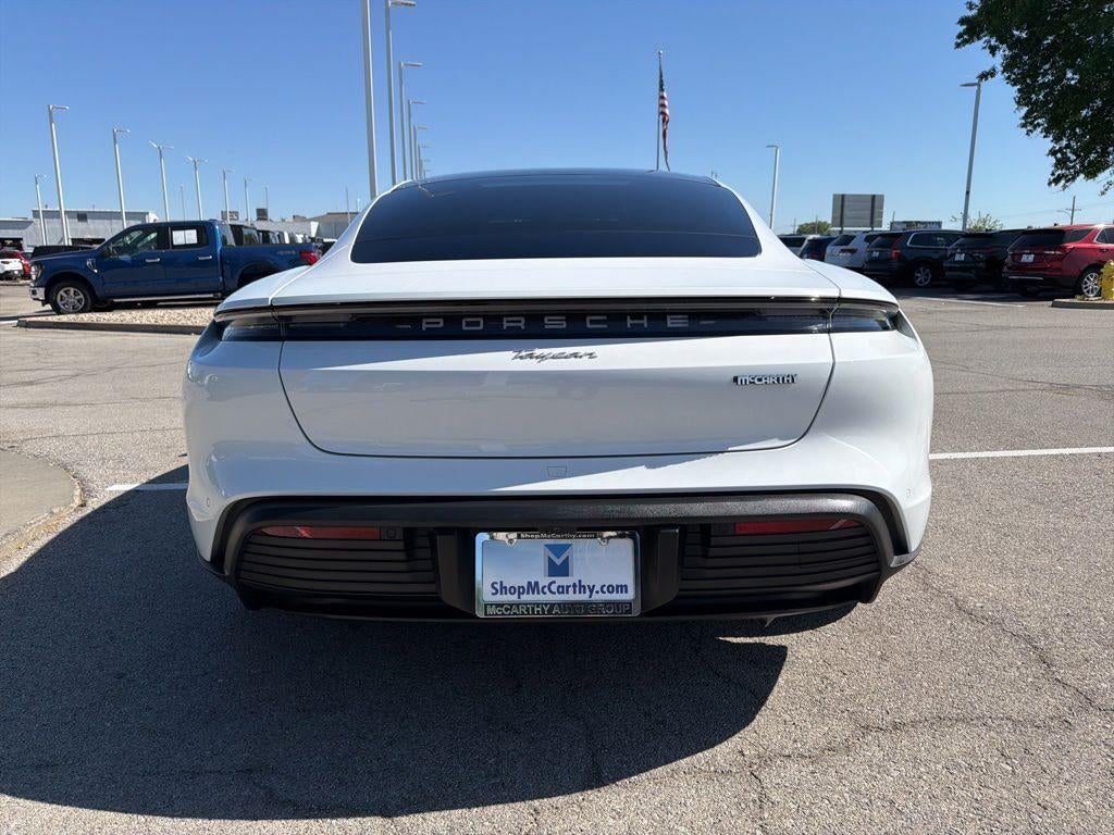 2022 Porsche Taycan -'s photo