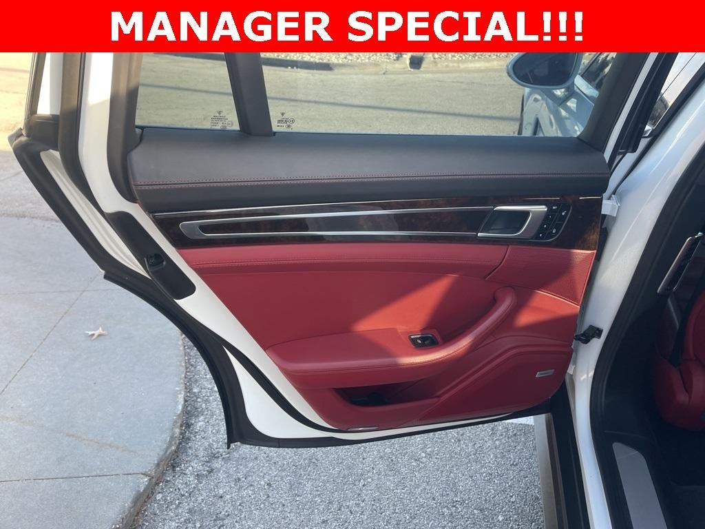 2018 Porsche Panamera Turbo